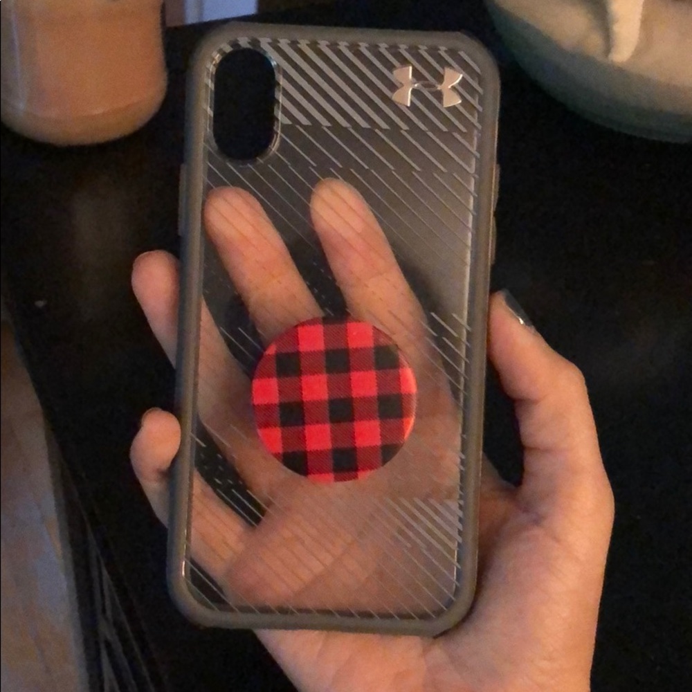 iPhone X/xs cover with pop socket